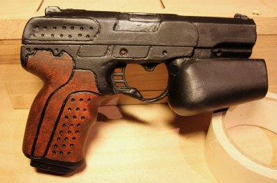 bsg_pistol5.jpg