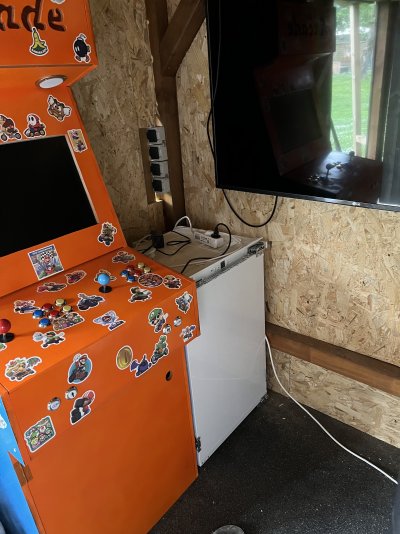 fridge1.jpg