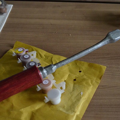 Jefes schrauber Farbe fertig.
