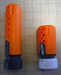 Die "Schalldämpfer" Varianten der beiden Produktreihen. Die Klonulus  ist länger mit geringerem Außendurchmesser aber der Innerdurchmesser ist deutlic