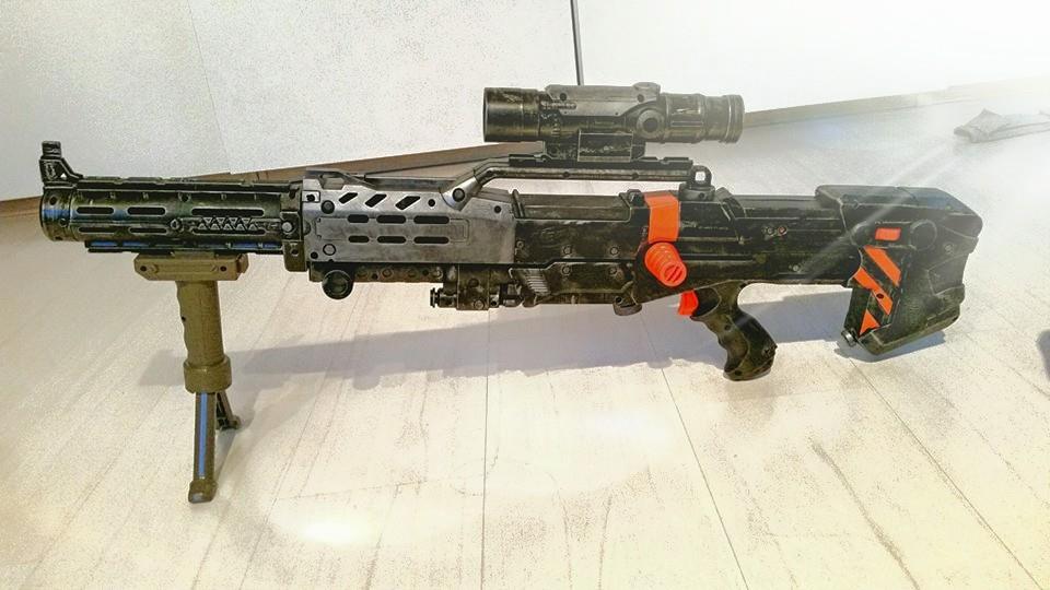 Zombiestrike Longshot CS-6 + Retaliator-Laufverlängerung + Longshot-Scope, Seitenansicht "Deadshot"